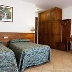 Plinia 3*