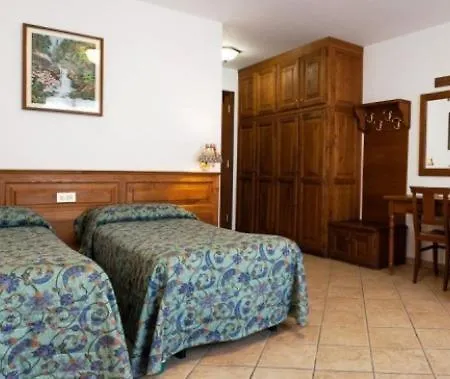 Plinia 3*