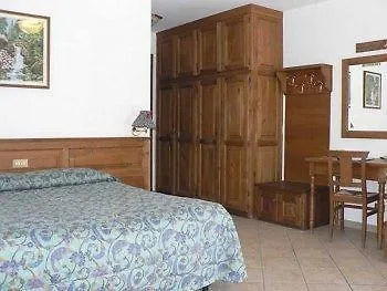 Otel Plinia