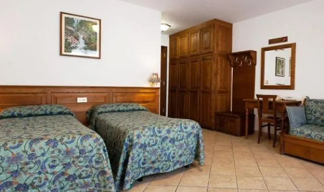 Plinia 3*